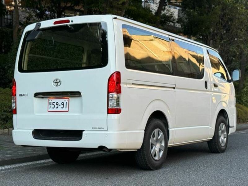 HIACE VAN