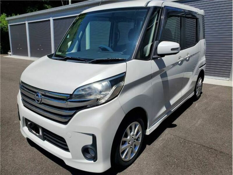NISSAN DAYZ ROOX