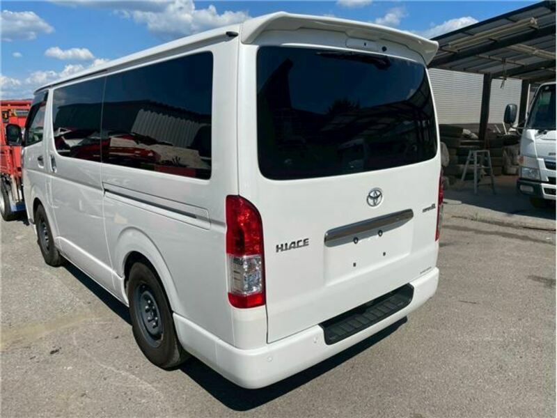 HIACE VAN