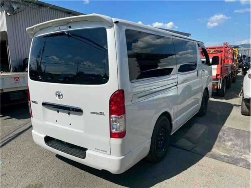 HIACE VAN