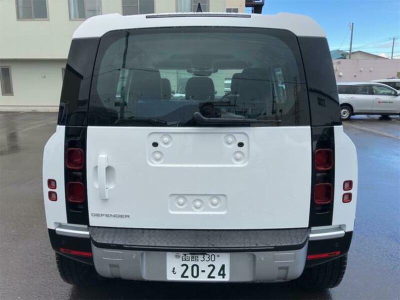 DEFENDER