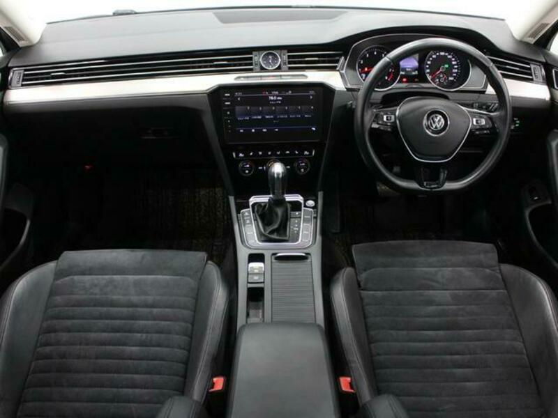 PASSAT VARIANT