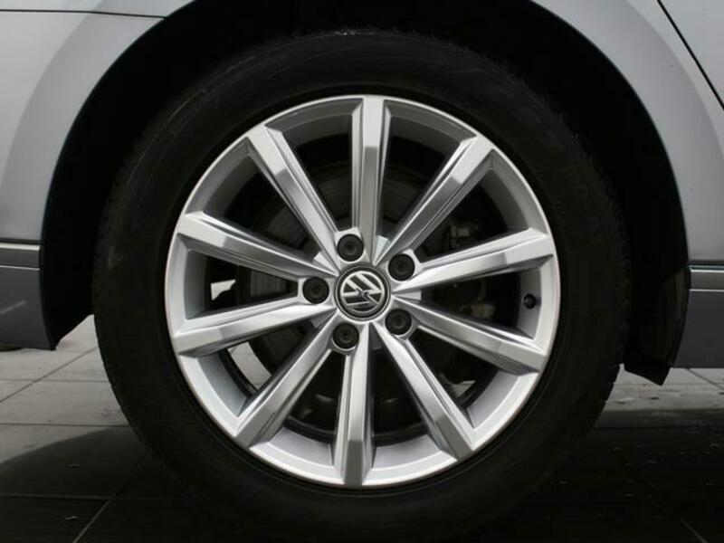 PASSAT VARIANT