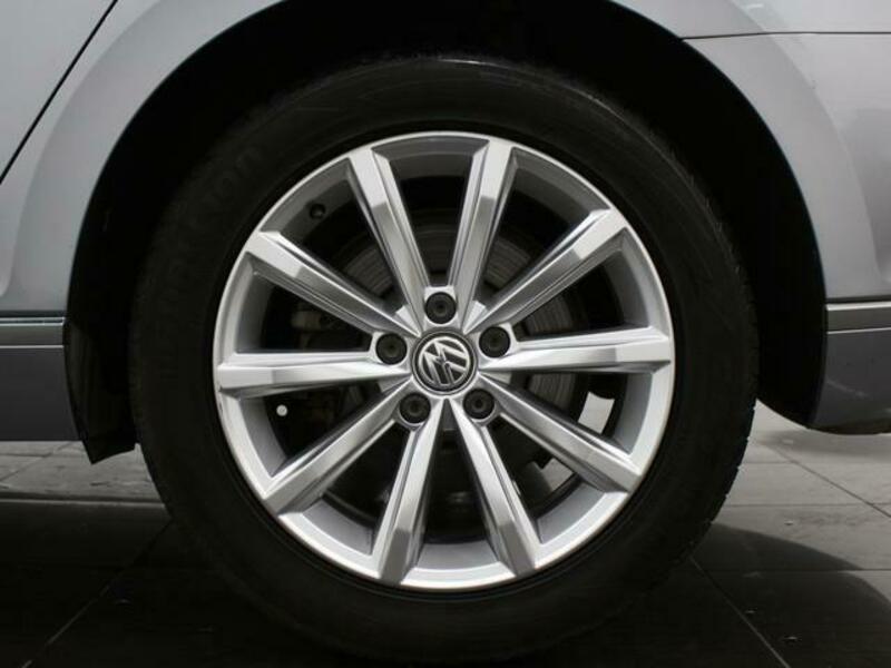 PASSAT VARIANT