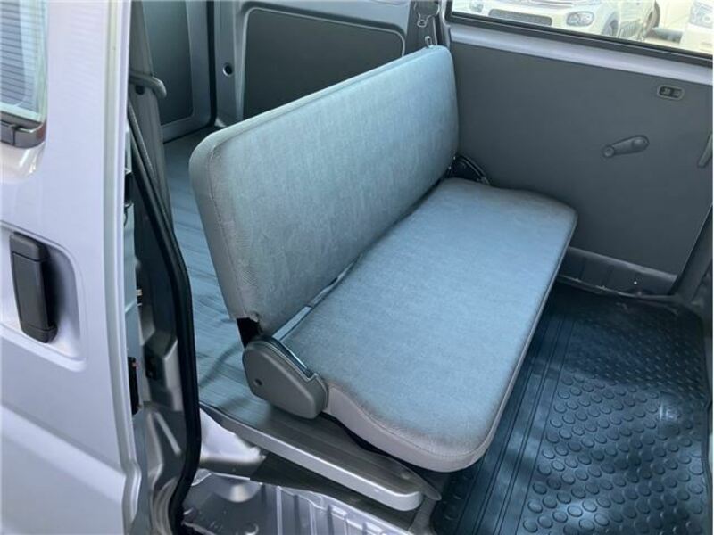CLIPPER VAN