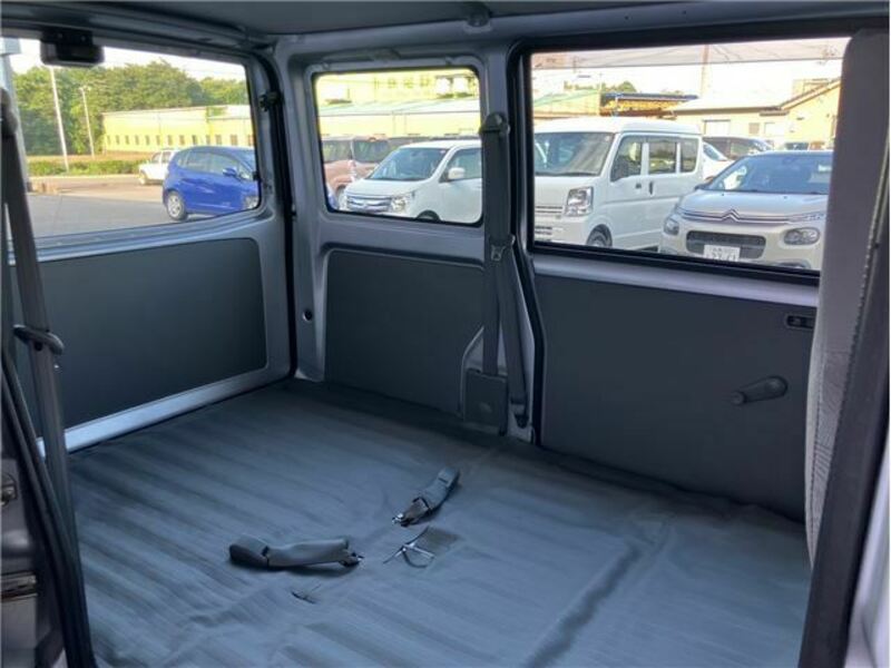 CLIPPER VAN