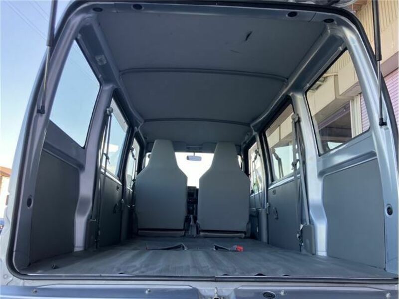 CLIPPER VAN