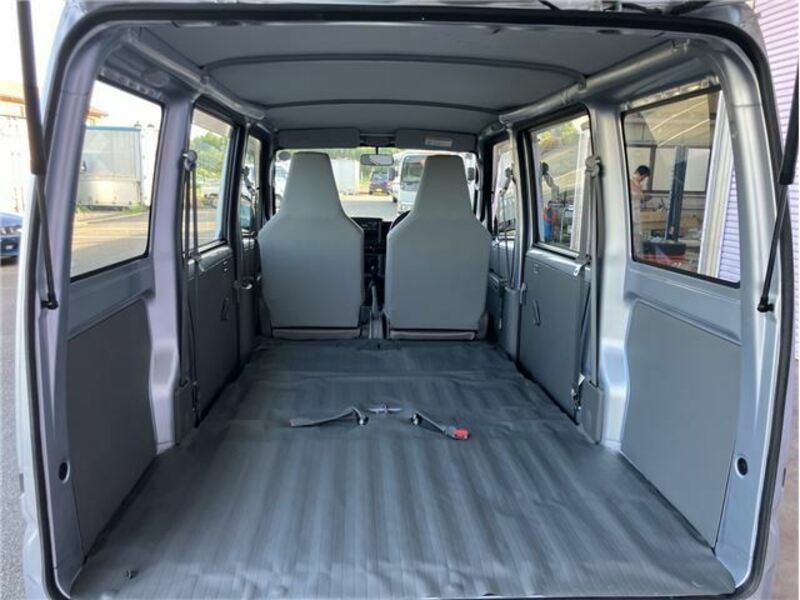 CLIPPER VAN