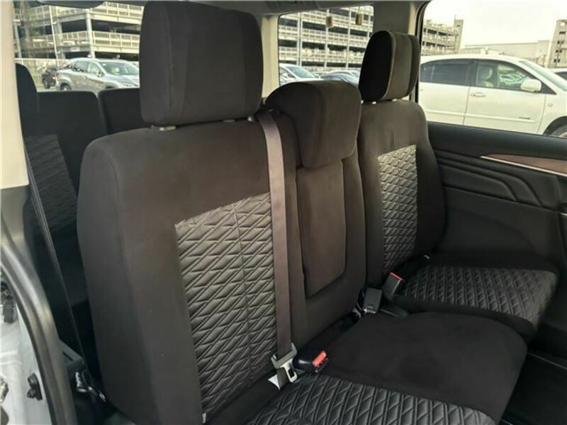 DELICA D5