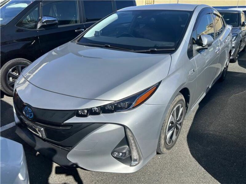 TOYOTA PRIUS PHV