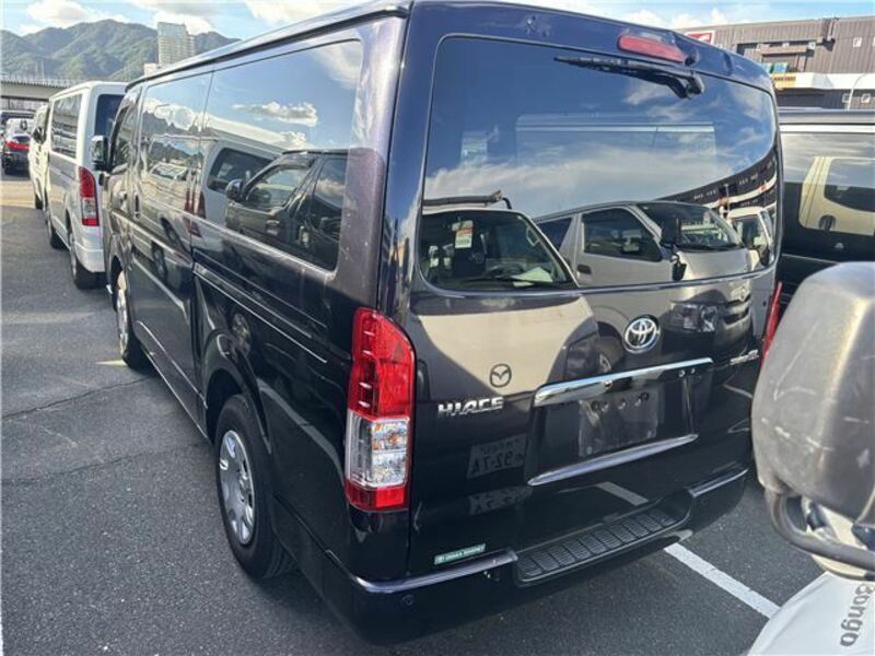 HIACE VAN