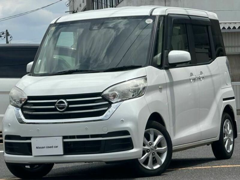 NISSAN DAYZ ROOX