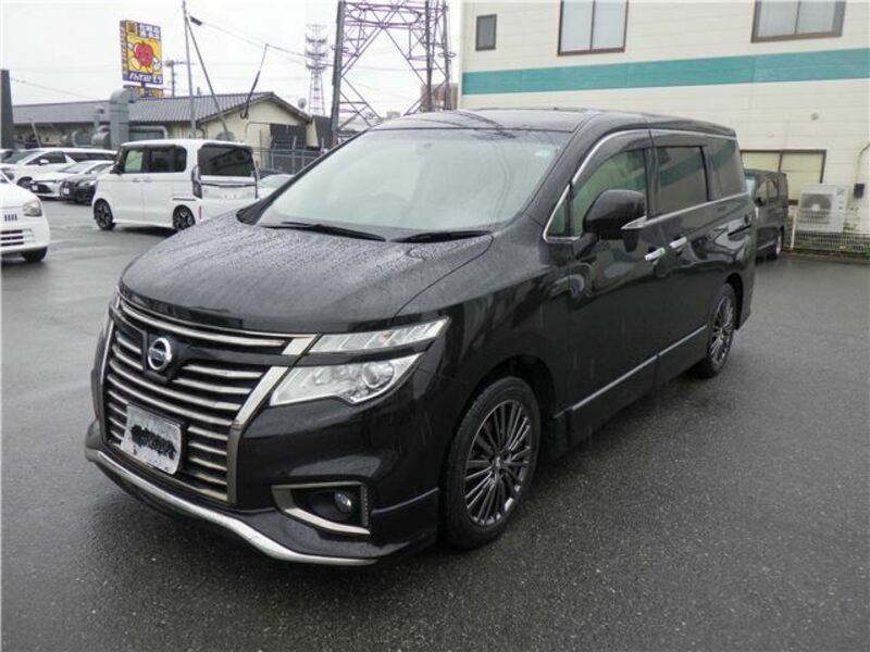 NISSAN ELGRAND
