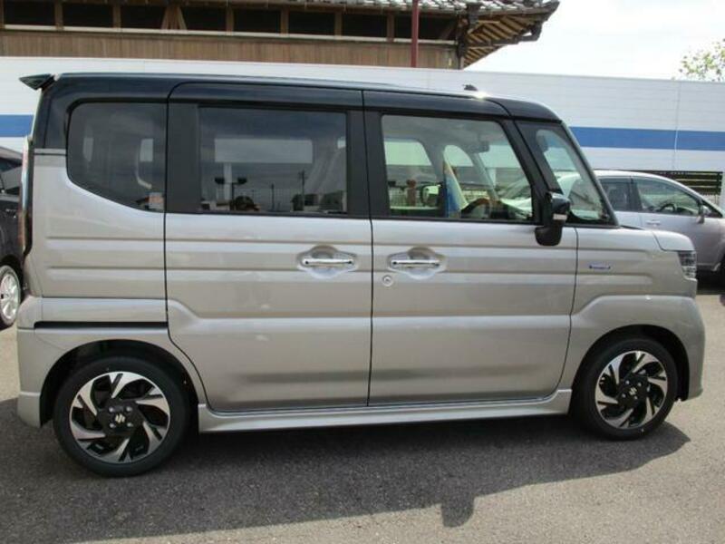 SPACIA CUSTOM