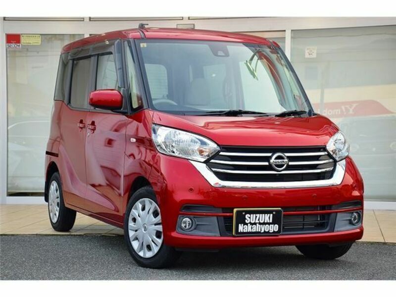 NISSAN DAYZ ROOX