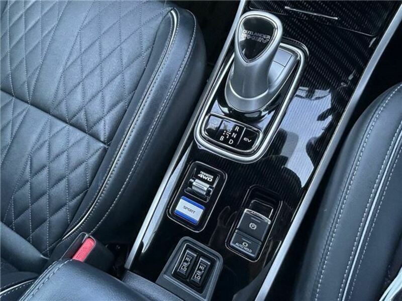 OUTLANDER
