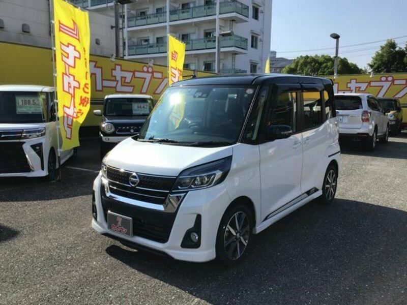 NISSAN DAYZ ROOX