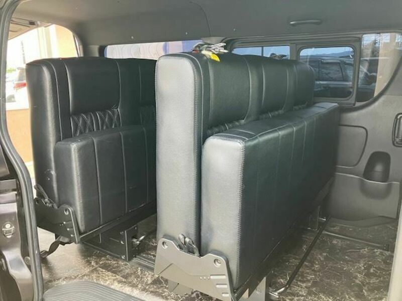 HIACE VAN
