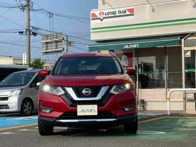 X-TRAIL