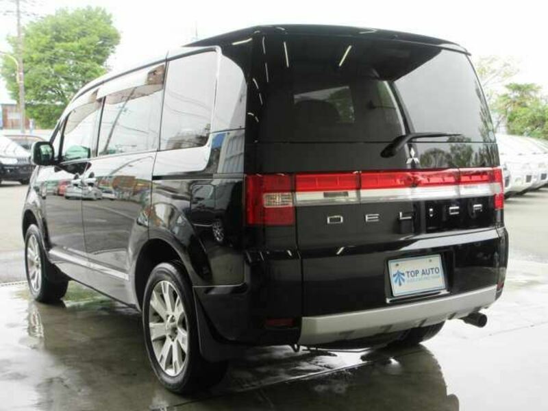 DELICA D5