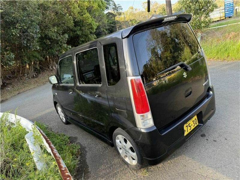 WAGON R