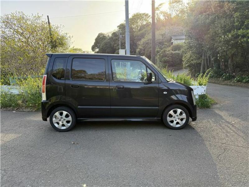 WAGON R