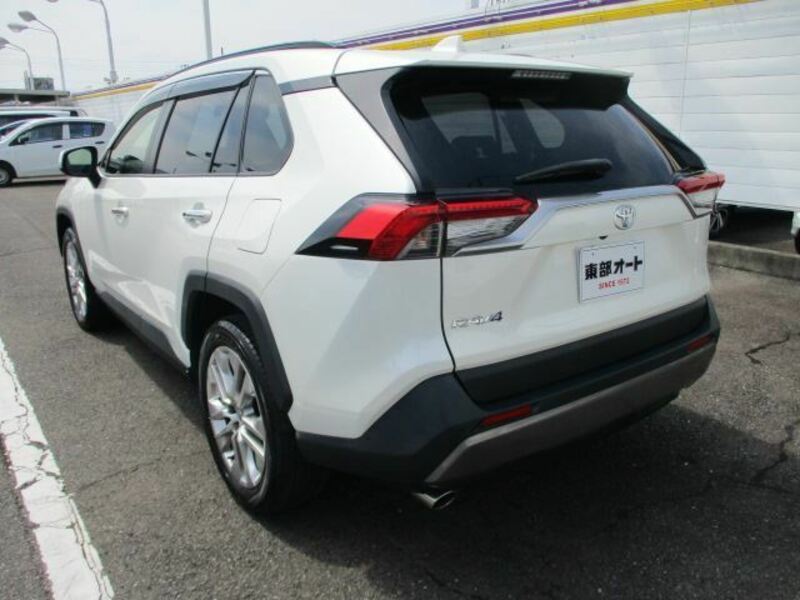 RAV4