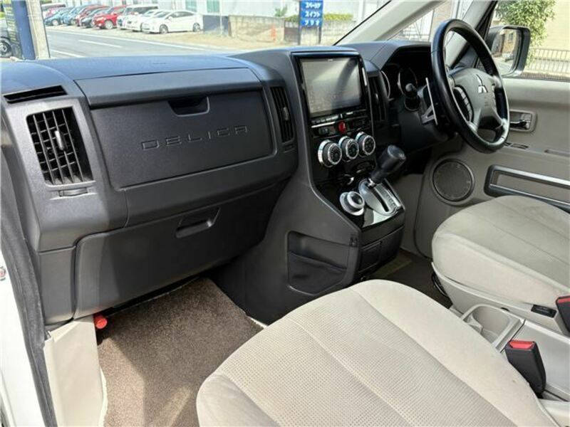 DELICA D5