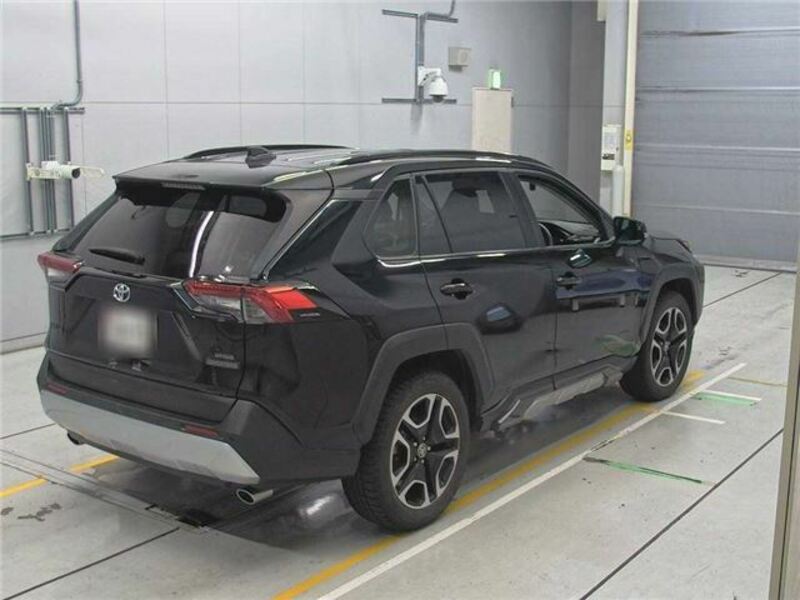 RAV4