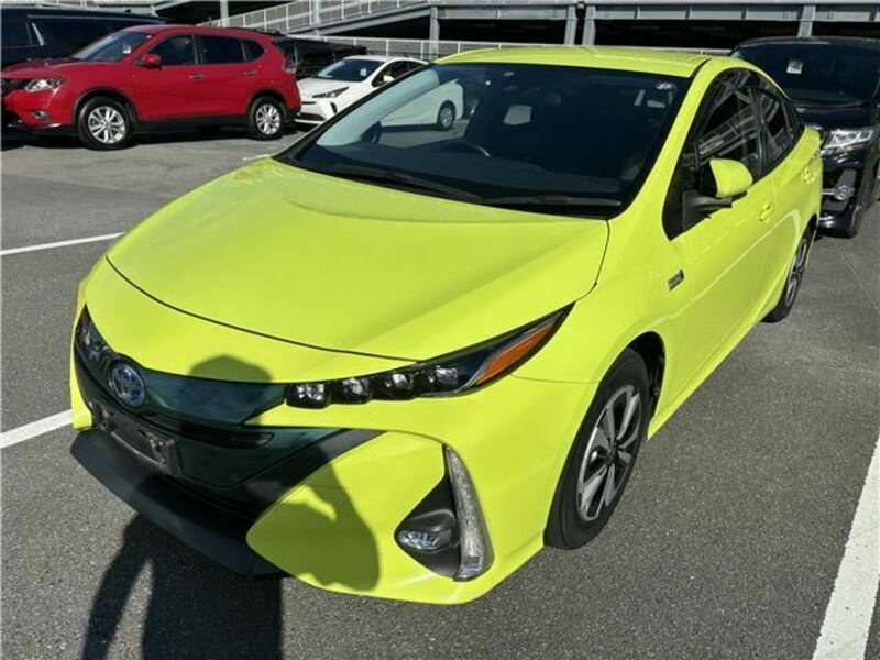 TOYOTA PRIUS PHV