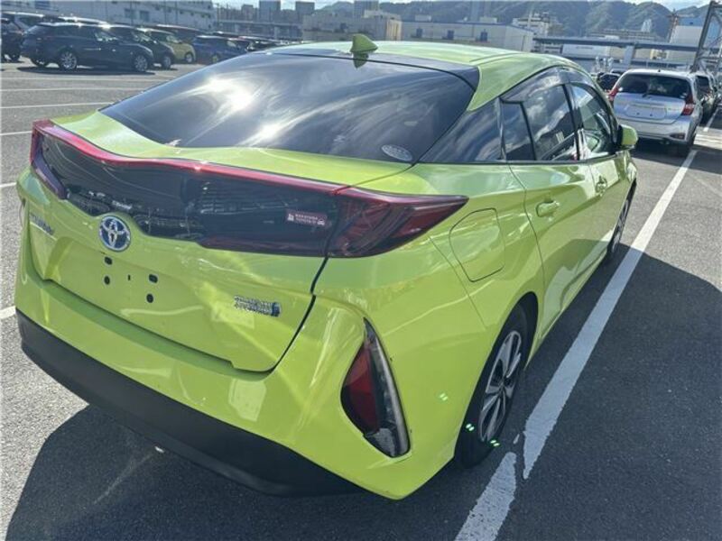 PRIUS PHV