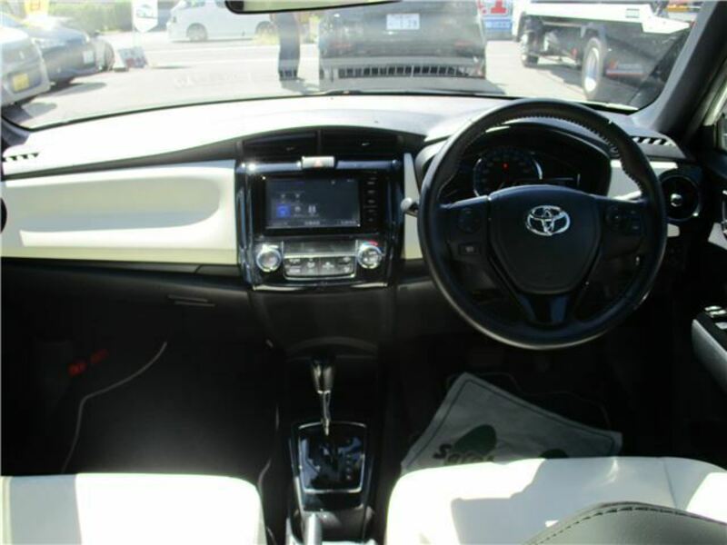 COROLLA FIELDER