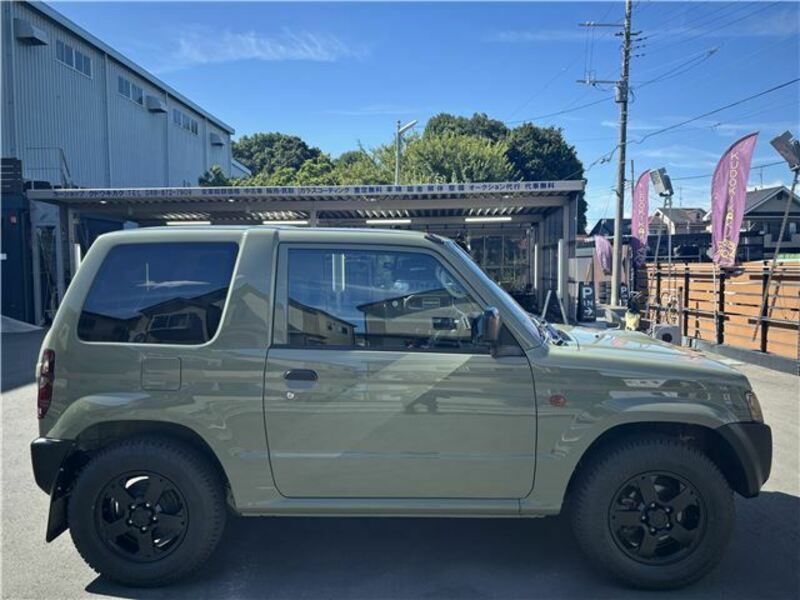 PAJERO