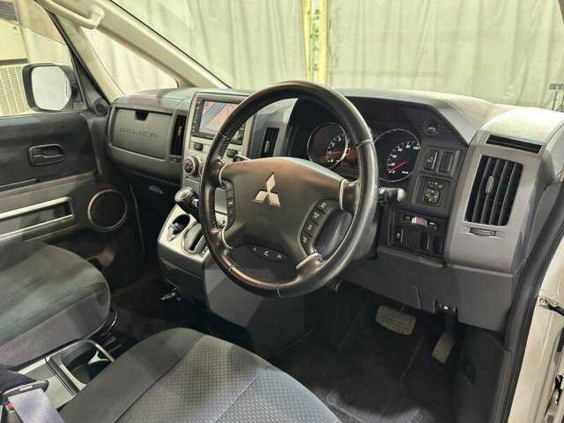 DELICA D5