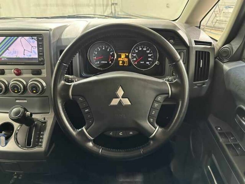 DELICA D5