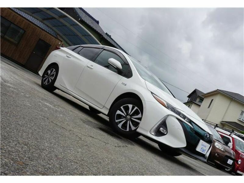 PRIUS PHV