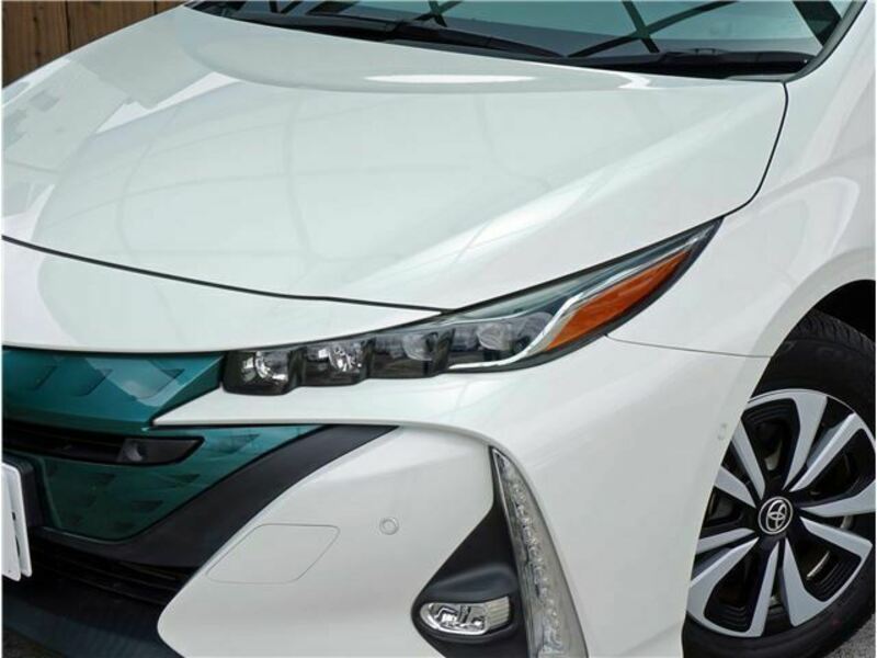 PRIUS PHV