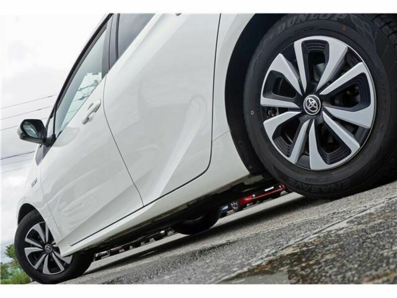 PRIUS PHV