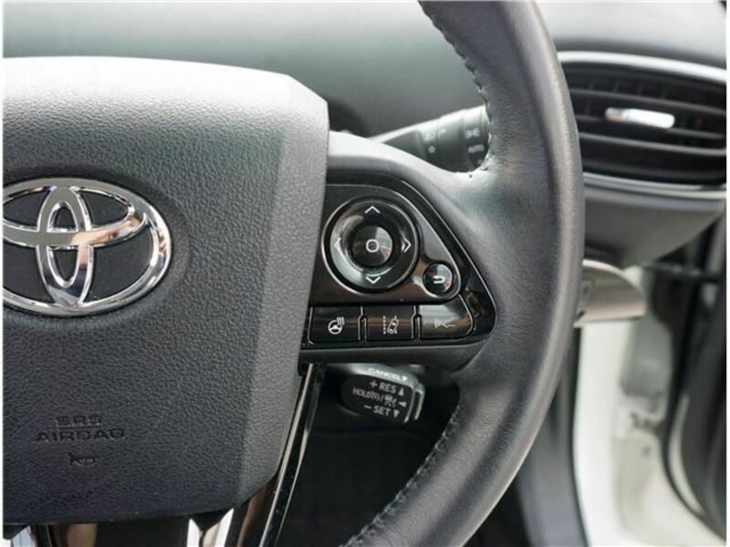 PRIUS PHV