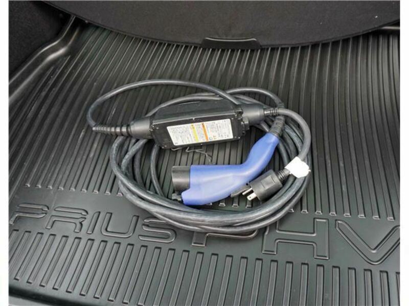 PRIUS PHV