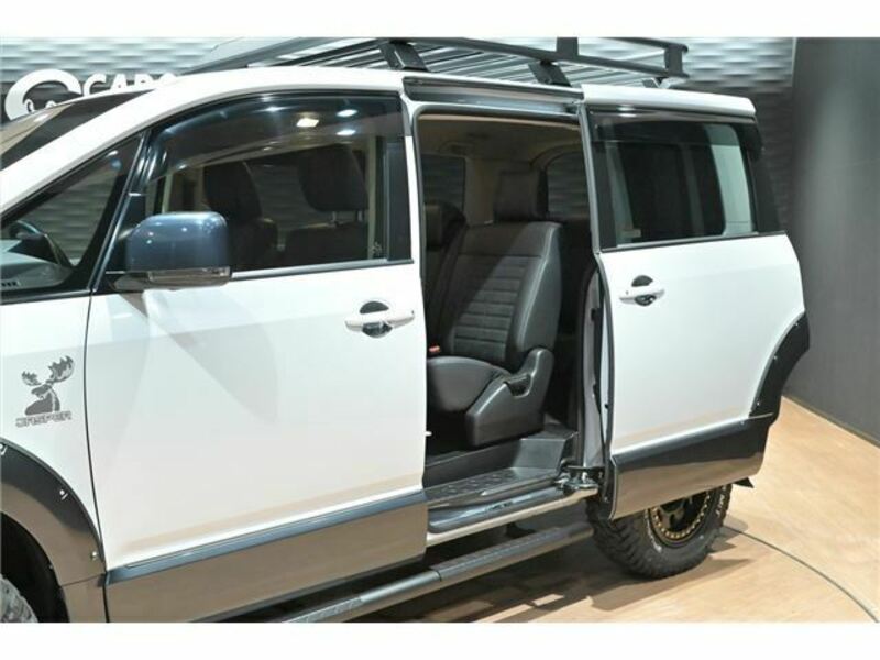 DELICA D5