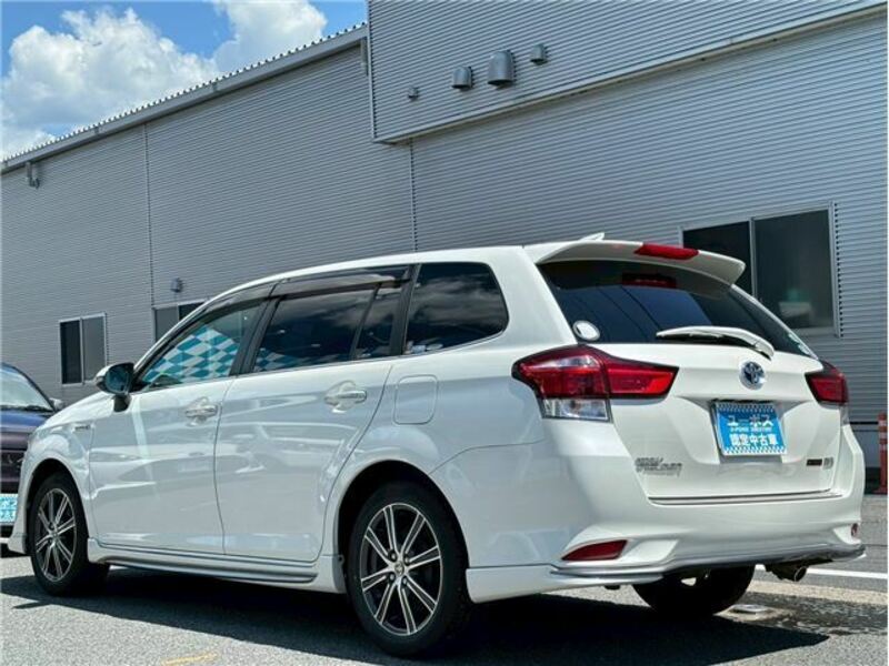 COROLLA FIELDER