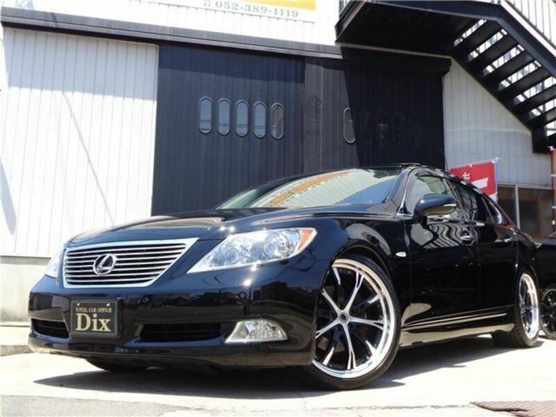 LEXUS LS