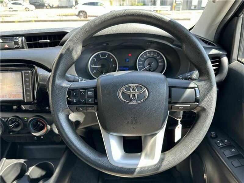 HILUX