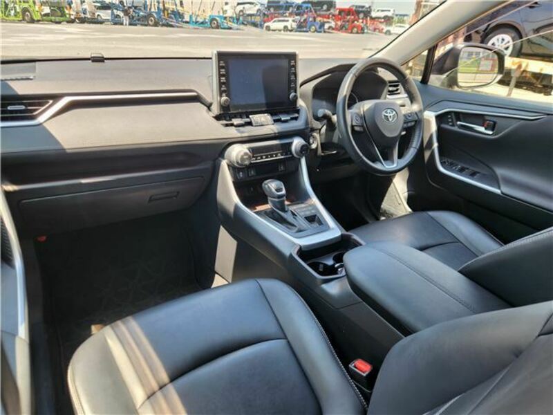 RAV4