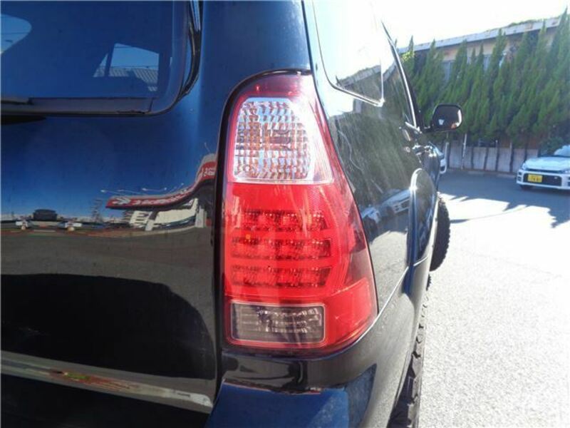 HILUX SURF