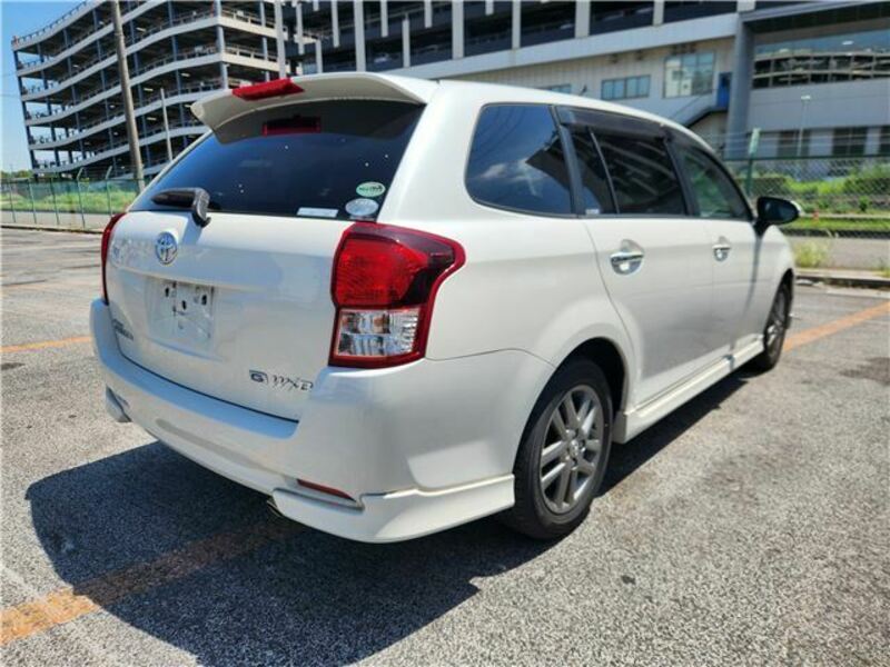 COROLLA FIELDER
