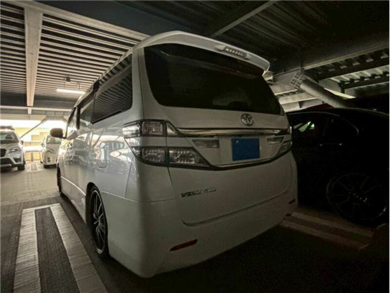 VELLFIRE