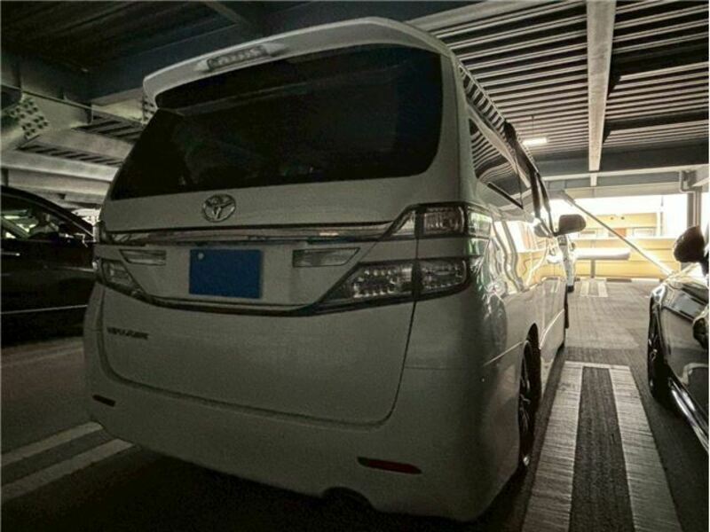 VELLFIRE