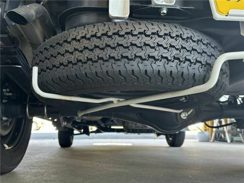 CLIPPER TRUCK